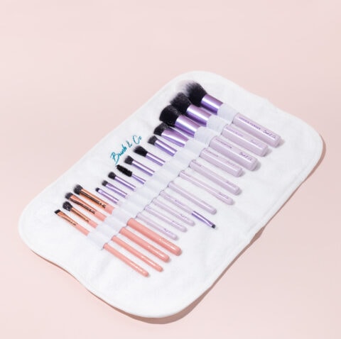 makeup brush towel